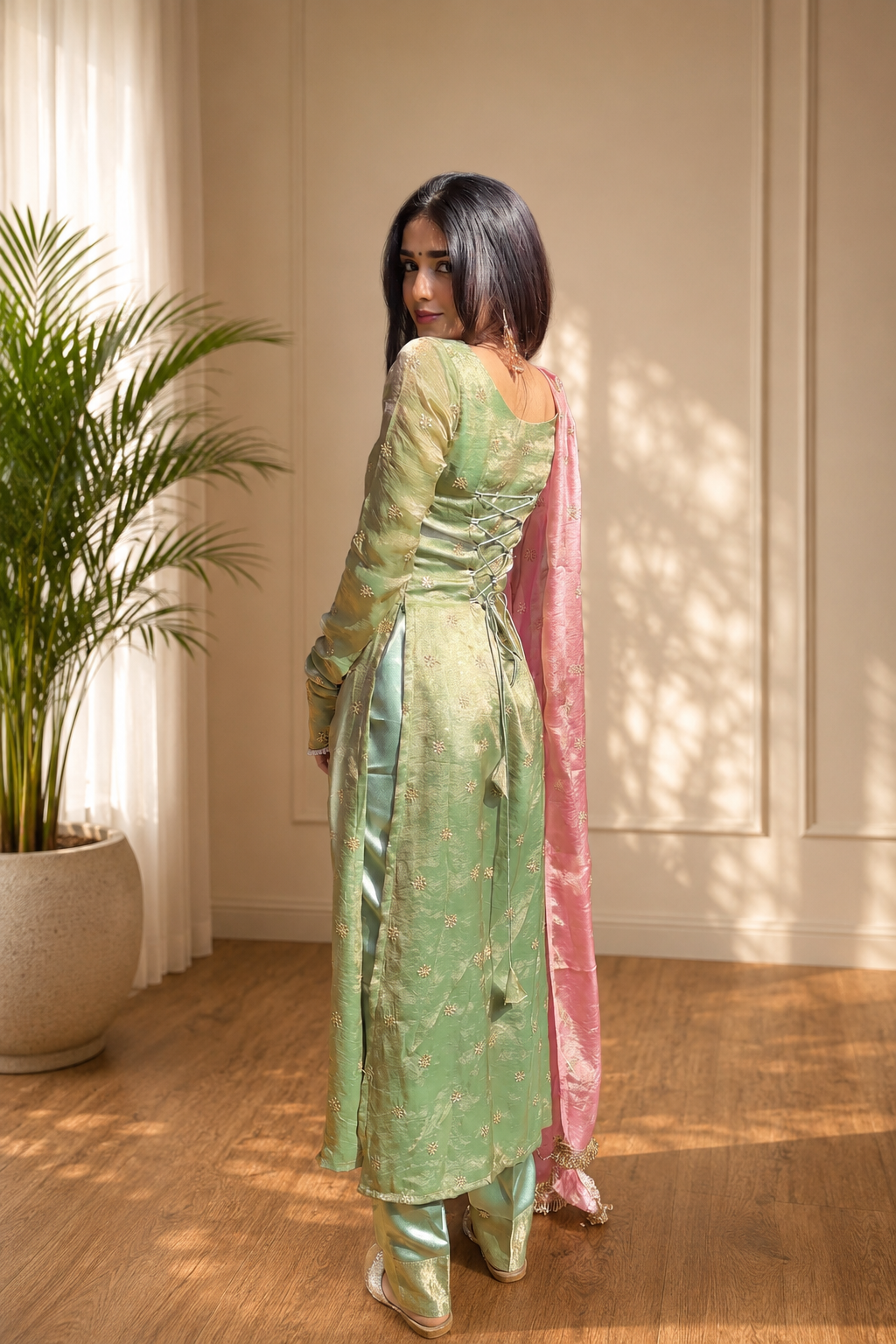 Zaalima Suit Set